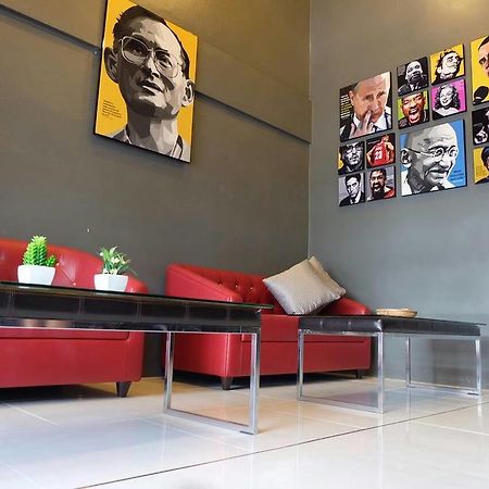 Rockstel Loma Vandrerhjem Phuket Eksteriør bilde